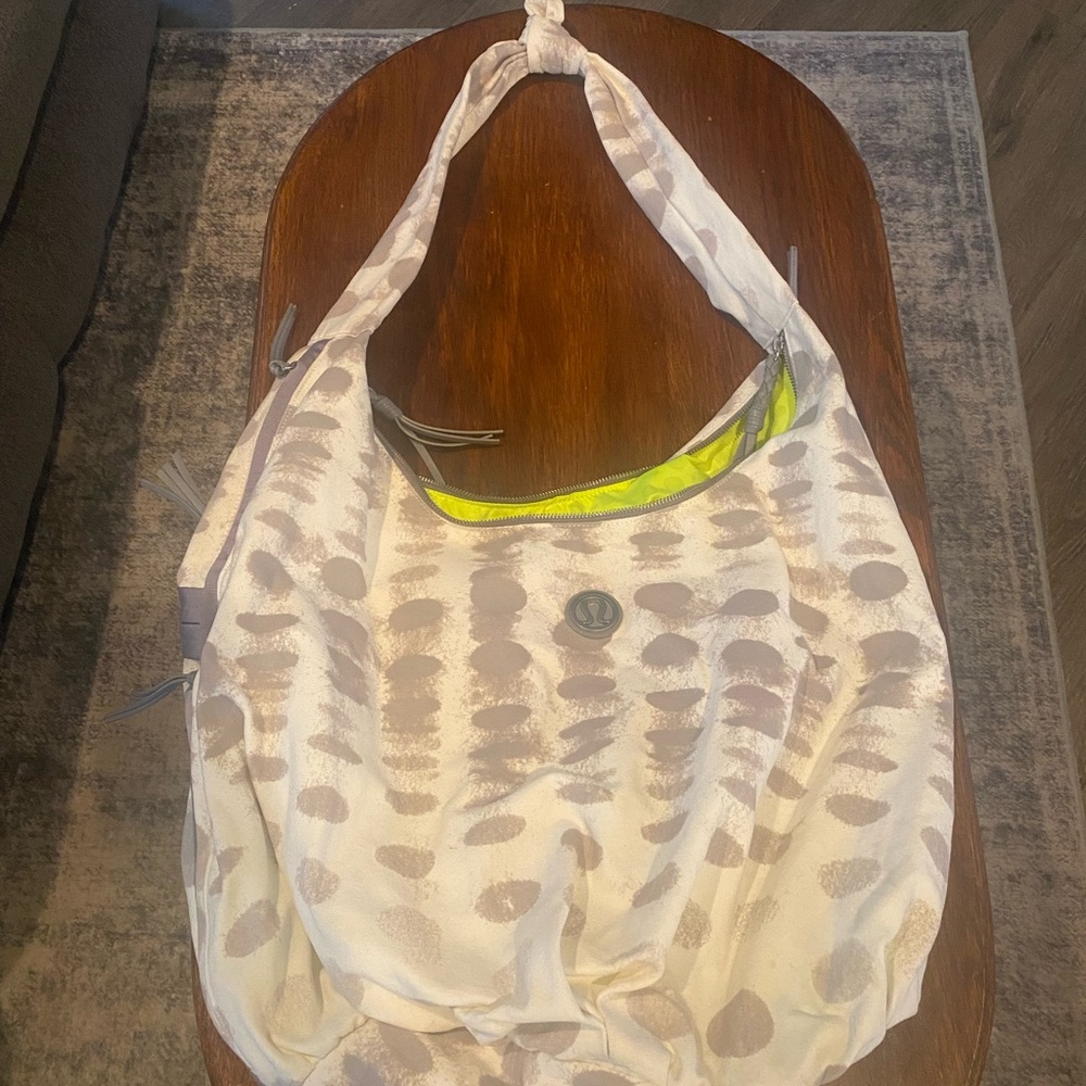 Lululemon White and Gray Large Bag